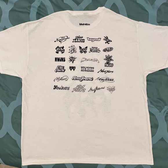 New Jeans - K - POP - white tee from Lollapalooza Merch in Chicago, Illinois - Picture 2 of 6